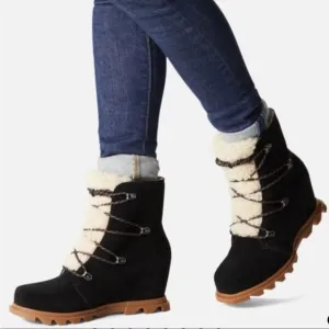 Sorel Joan of Arctic Wedge III Shearling Lace Cozy Boots