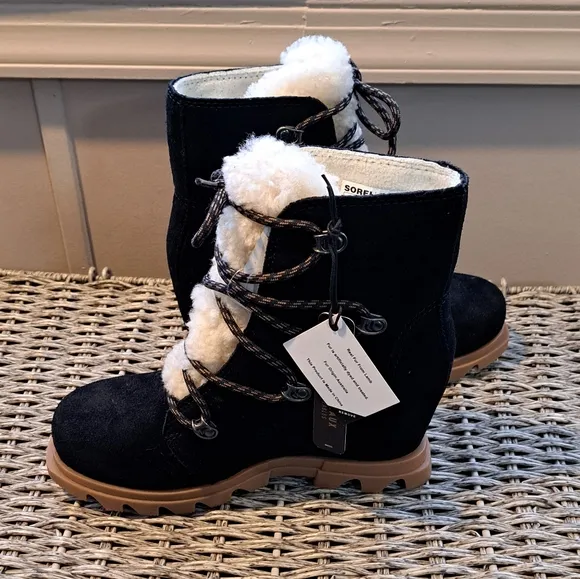Sorel Joan of Arctic Wedge III Shearling Lace Cozy Boots