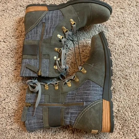Sorel Major Carly Boots Waterproof Graphite Shark Grey Olive Khaki Green 8.5