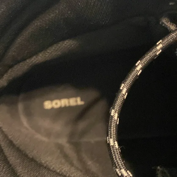 SOREL MAN HIKING BOOTS SIZE 12 EXCELLENT CONDITION COLOR GRAY AND BLACK
