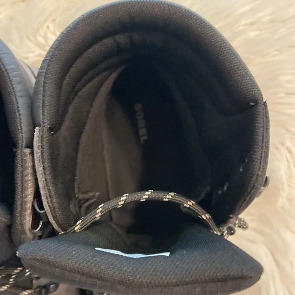 SOREL MAN HIKING BOOTS SIZE 12 EXCELLENT CONDITION COLOR GRAY AND BLACK