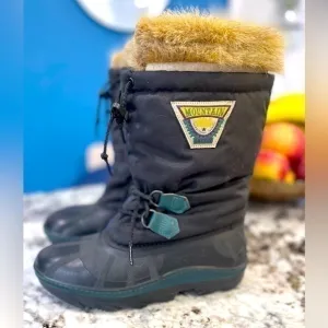 Sorel Mountain Outfit Winter Boots woman's size 6