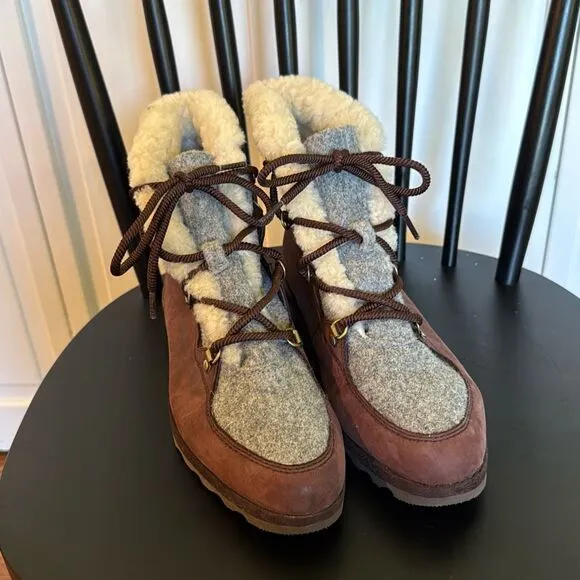 Sorel Sneakchic alpine waterproof lace up boots 12