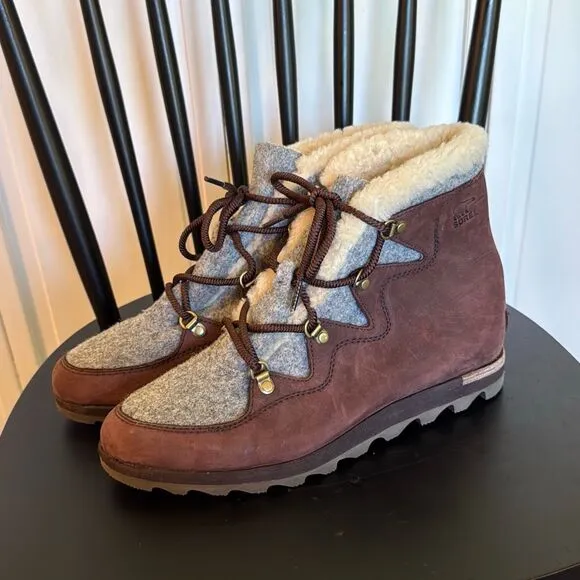 Sorel Sneakchic alpine waterproof lace up boots 12