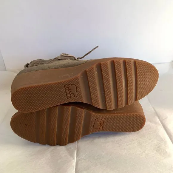 Sorel Toronto NL2115-245 Lace Up Green Suede Wedge Ankle Boots Booties - Size 9