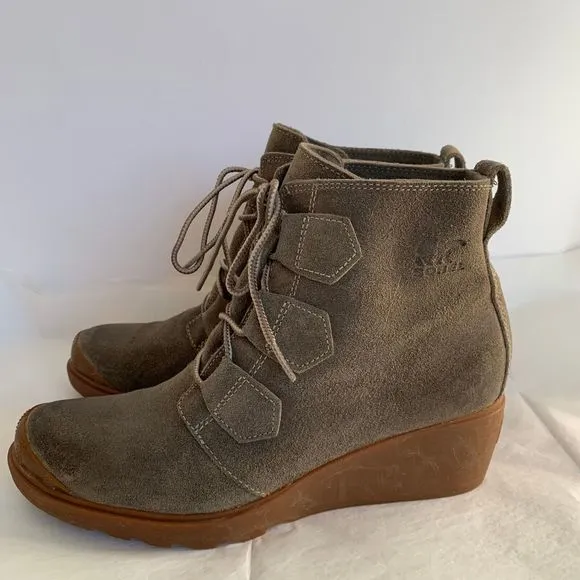 Sorel Toronto NL2115-245 Lace Up Green Suede Wedge Ankle Boots Booties - Size 9