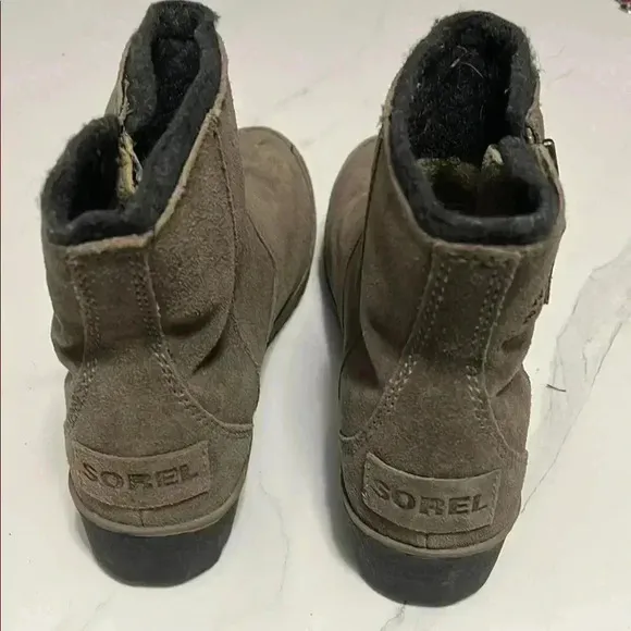 Sorel waterproof Suede boots
