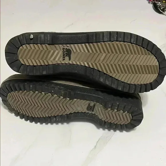 Sorel waterproof Suede boots