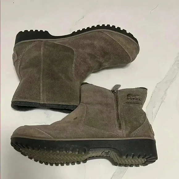 Sorel waterproof Suede boots
