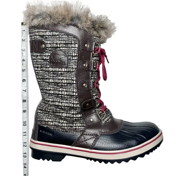 Sorel | Women | Tofino II Cordovan Metallic Faux Fur Waterpoof Boots | 10.5