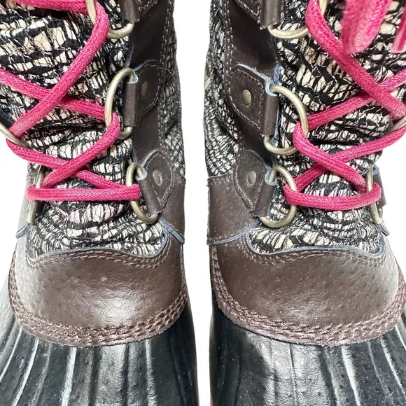 Sorel | Women | Tofino II Cordovan Metallic Faux Fur Waterpoof Boots | 10.5
