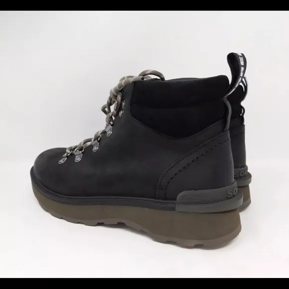 SOREL® Women's Boots M Hi-Line™ Hiker Hiking in Black/Jet Size 9