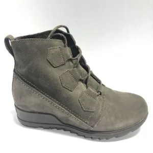 Sorel Women’s Evie Lace Waterproof Winter Booties, Size 9.5M