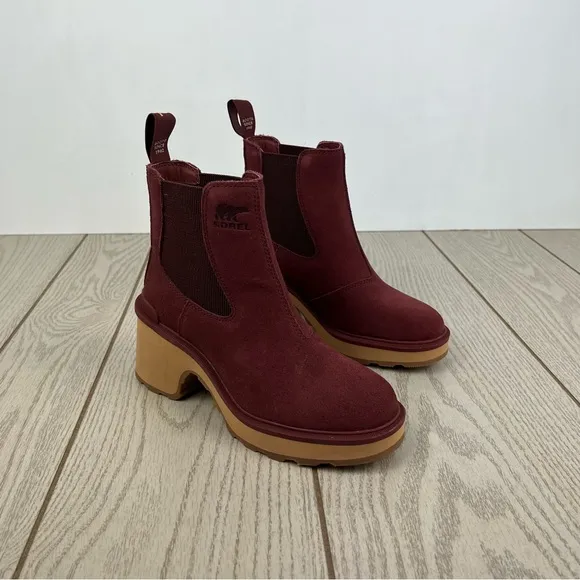 Sorel Women's Hi-Line Heel Chelsea Boots US5 Spice, Tawny Buff $190
