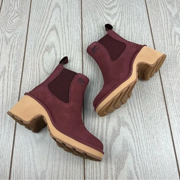 Sorel Women's Hi-Line Heel Chelsea Boots US5 Spice, Tawny Buff $190