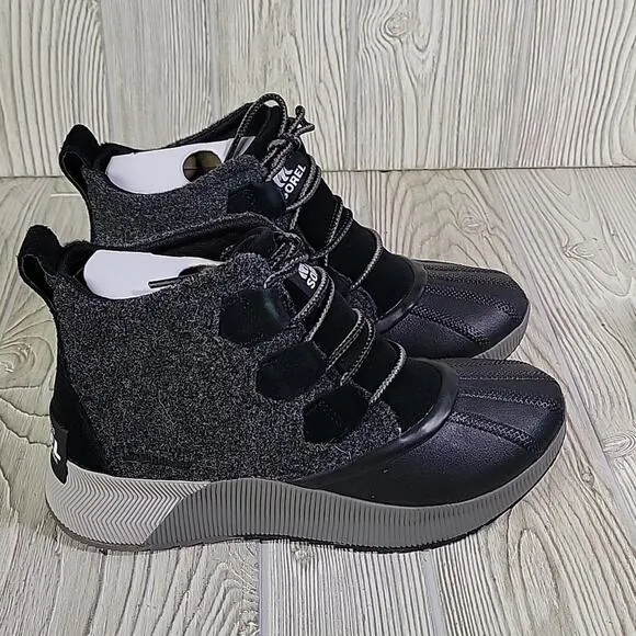 Sorel Womens Out N About III Classic Waterproof Boots Black Sea Salt Size 7 NEW