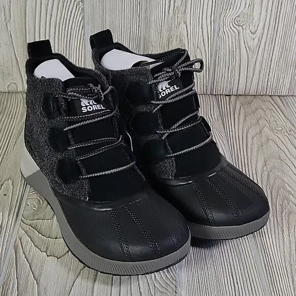 Sorel Womens Out N About III Classic Waterproof Boots Black Sea Salt Size 7 NEW