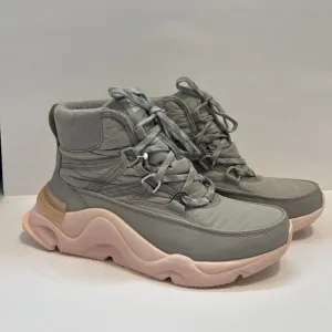 Sorel Womens Kinetic Sport Boots Size 9.5 Waterproof Dove Gray/Peach