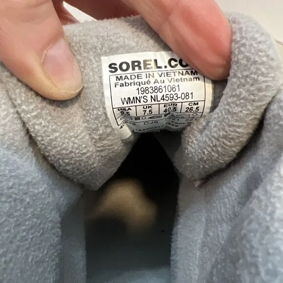 Sorel Womens Kinetic Sport Boots Size 9.5 Waterproof Dove Gray/Peach