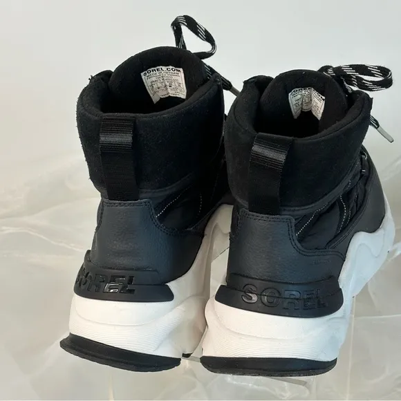 SORELKinetic Impact Conquest Black Sea Salt Waterproof Sneaker Boots Size 9