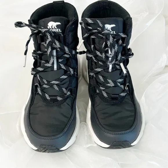 SORELKinetic Impact Conquest Black Sea Salt Waterproof Sneaker Boots Size 9