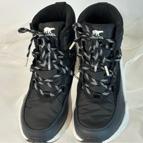SORELKinetic Impact Conquest Black Sea Salt Waterproof Sneaker Boots Size 9