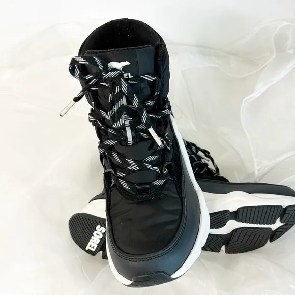 SORELKinetic Impact Conquest Black Sea Salt Waterproof Sneaker Boots Size 9