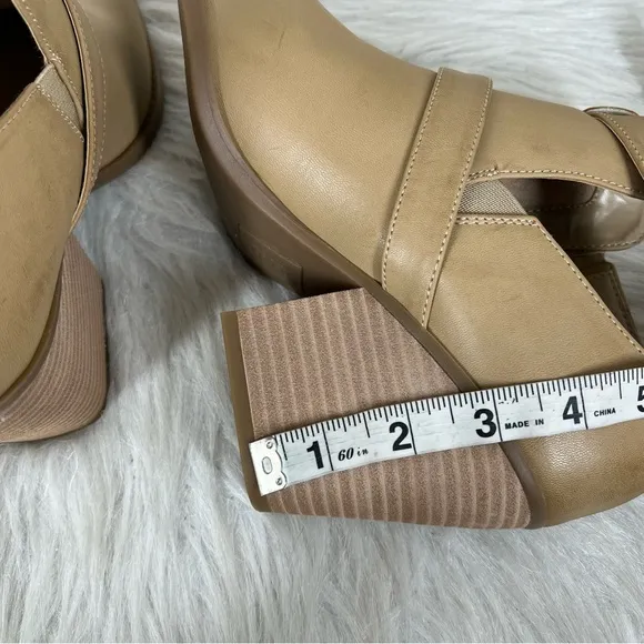 Soul Naturalizer Matcha Booties Faux Leather Size 10M