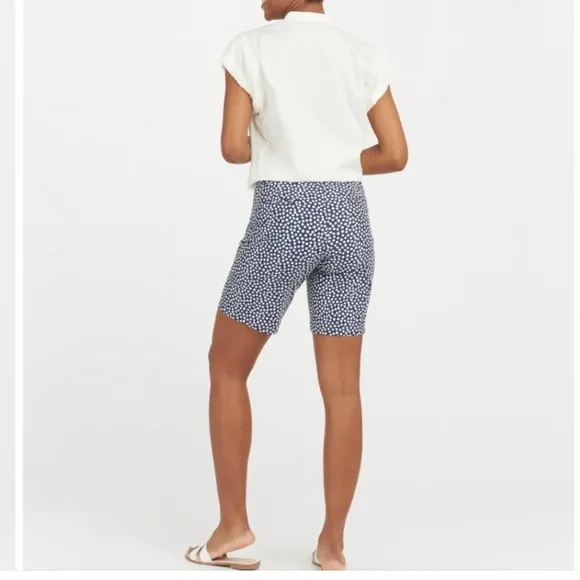 Spanx Navy Pointed Dot Sunshine Shorts 10 Bermuda