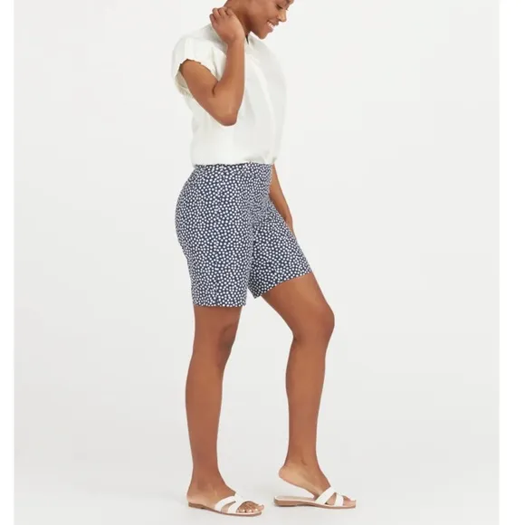 Spanx Sunshine Shorts, 10&quot; Bermuda NWT
