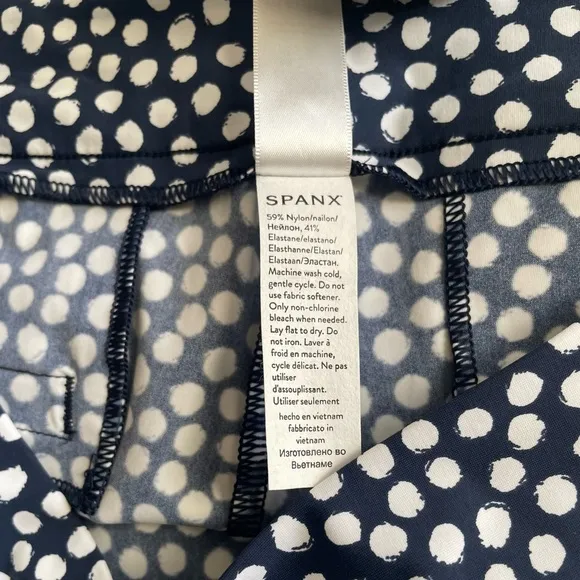 Spanx Sunshine Shorts, 10&quot; Bermuda NWT