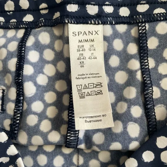 Spanx Sunshine Shorts, 10&quot; Bermuda NWT