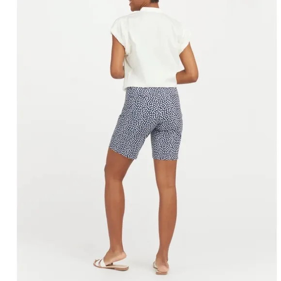 Spanx Sunshine Shorts, 10&quot; Bermuda NWT