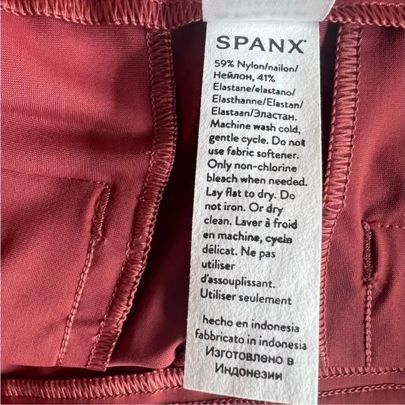 Spanx UPF 50  Sunshine Shorts 4 Sun Washed Red