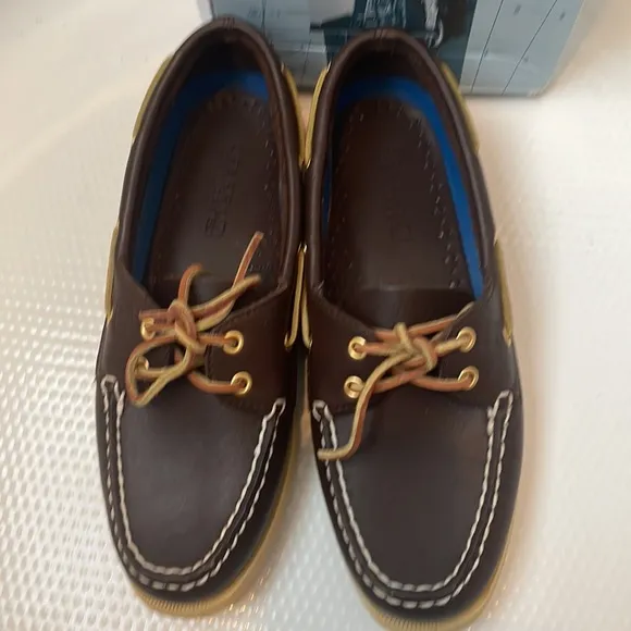 Sperry 9195017 Topsider women’s original 2 Eye boat brown shoes 7 1/2