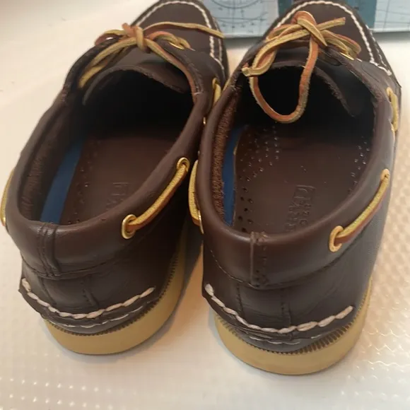 Sperry 9195017 Topsider women’s original 2 Eye boat brown shoes 7 1/2