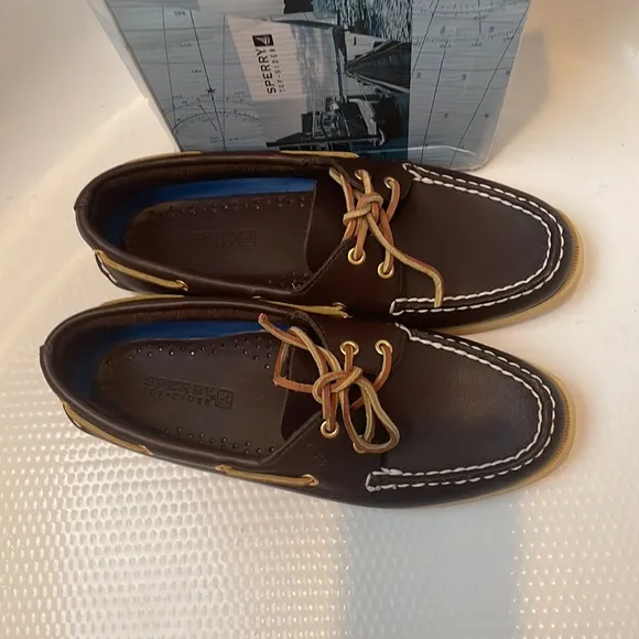 Sperry 9195017 Topsider women’s original 2 Eye boat brown shoes 7 1/2