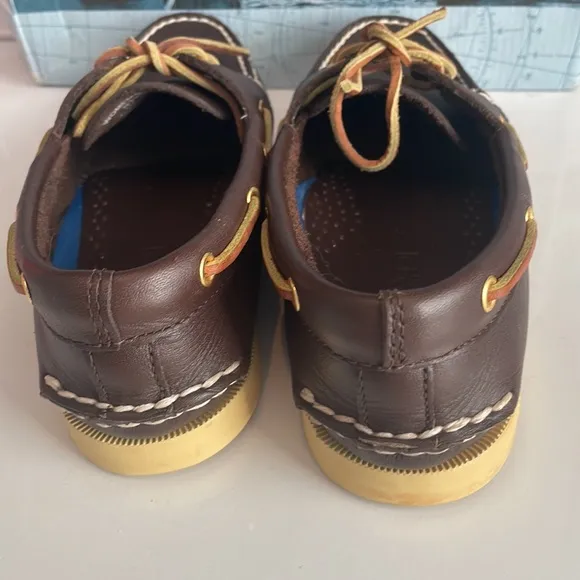 Sperry 9195017 Topsider women’s original 2 Eye boat brown shoes 7 1/2
