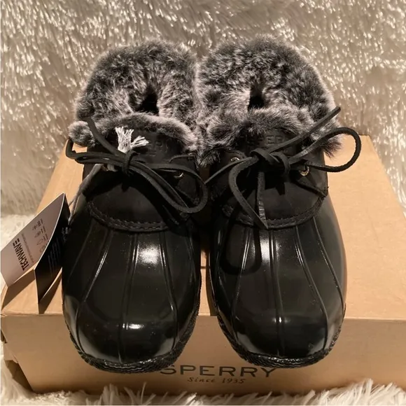 Sperry Women's Black Fur-Lined Shoes