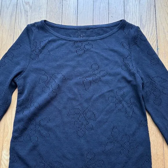 St. John Size S Black Wool Blend Knit 3/4 Sleeve Boat Neck Top w/ Red Beaded Tie