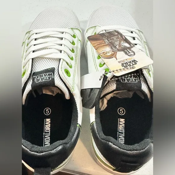 Star Wars The Mandalorian Ground Up Grogu Youth Meshed Court Sneakers, Size 5