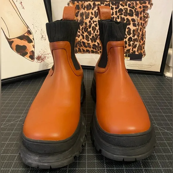 Staud Bow Lug-Sole Leather Sock Boots in Orange color Size 6.5