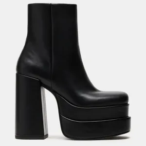 Steve Madden Cobra Black Platform Ankle Boots 9