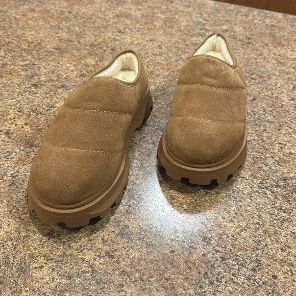 Steve Madden Frost Chestnut Suede Puffed Slip On Shoe Womens Size 11