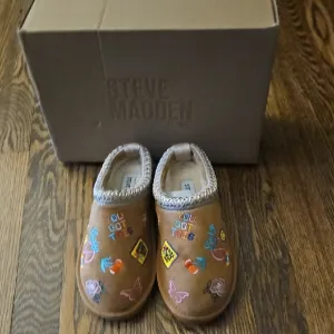 Steve Madden Kids Tan Slip-On Shoes