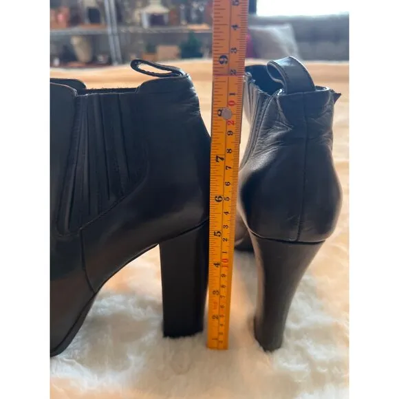 Steve Madden Saffronn Platform Boots Size 10 Black Leather Ankle Booties