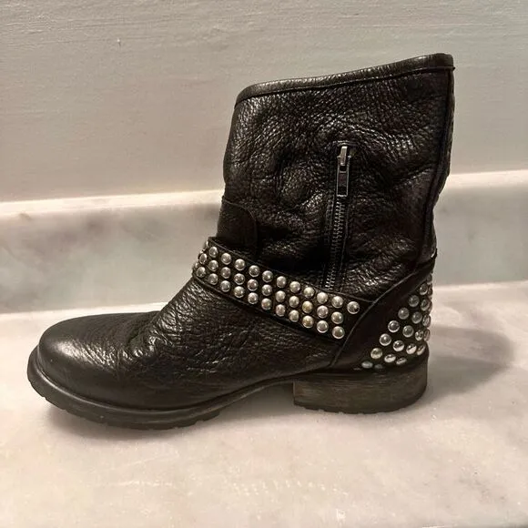 Steve Madden Pebbled Leather Frankie Black Silver Studded Moto Boots Size 10
