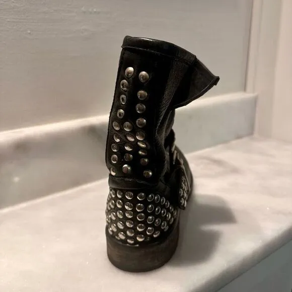 Steve Madden Pebbled Leather Frankie Black Silver Studded Moto Boots Size 10