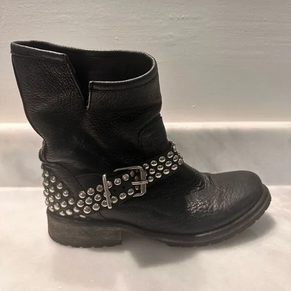 Steve Madden Pebbled Leather Frankie Black Silver Studded Moto Boots Size 10