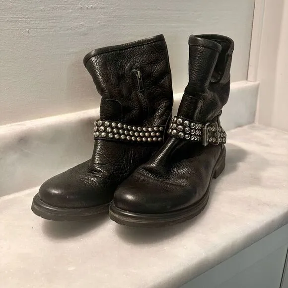 Steve Madden Pebbled Leather Frankie Black Silver Studded Moto Boots Size 10
